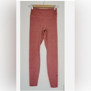 Nike One Women's size L Soft Coral Dri Fit Crops Training Legging BV0001-252
